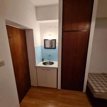 Private Strandnah Guest house Seget Vranjica